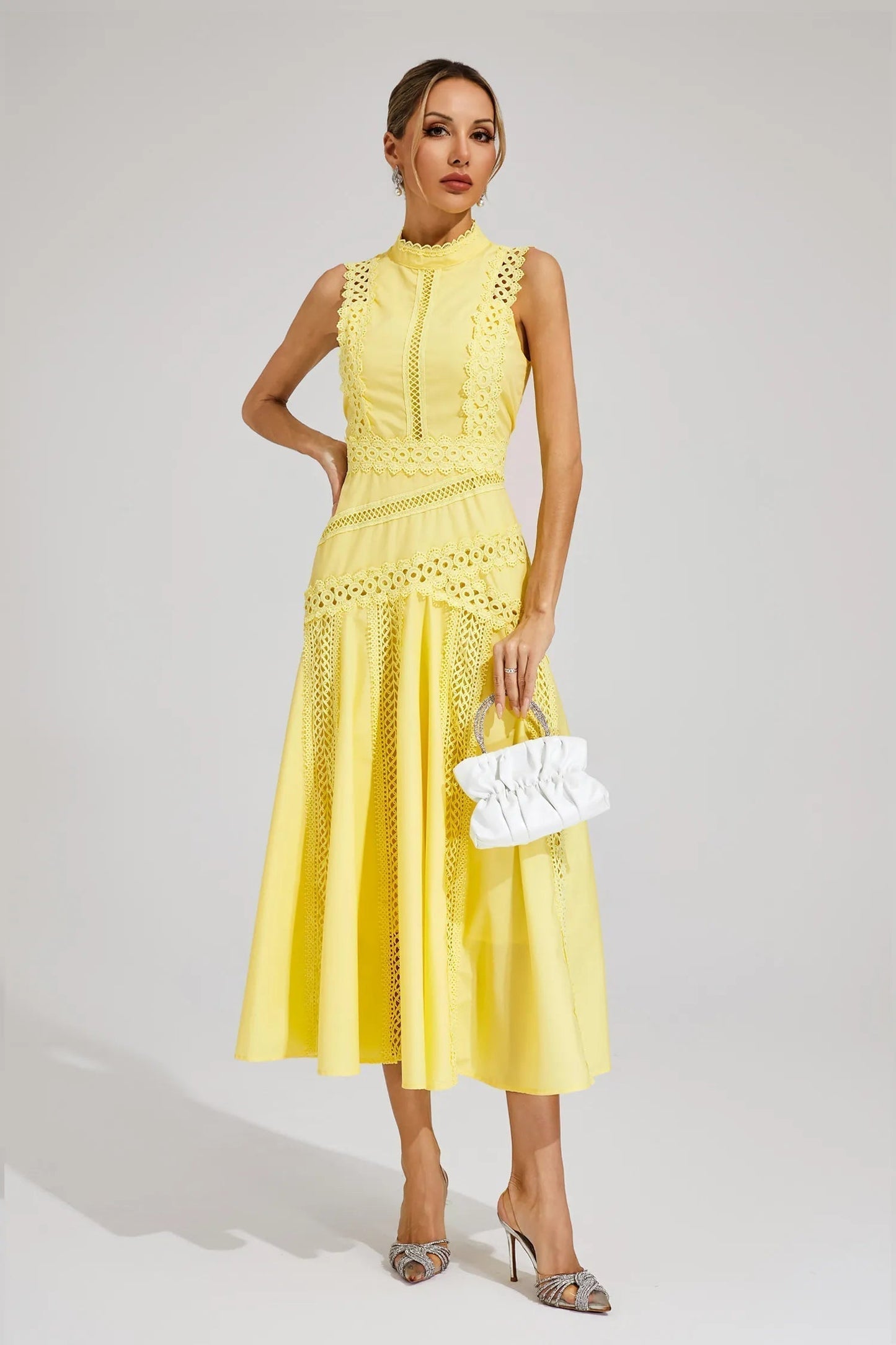Women’s Lace Dress | Elegant Sleeveless Design | Timeless Evening Style