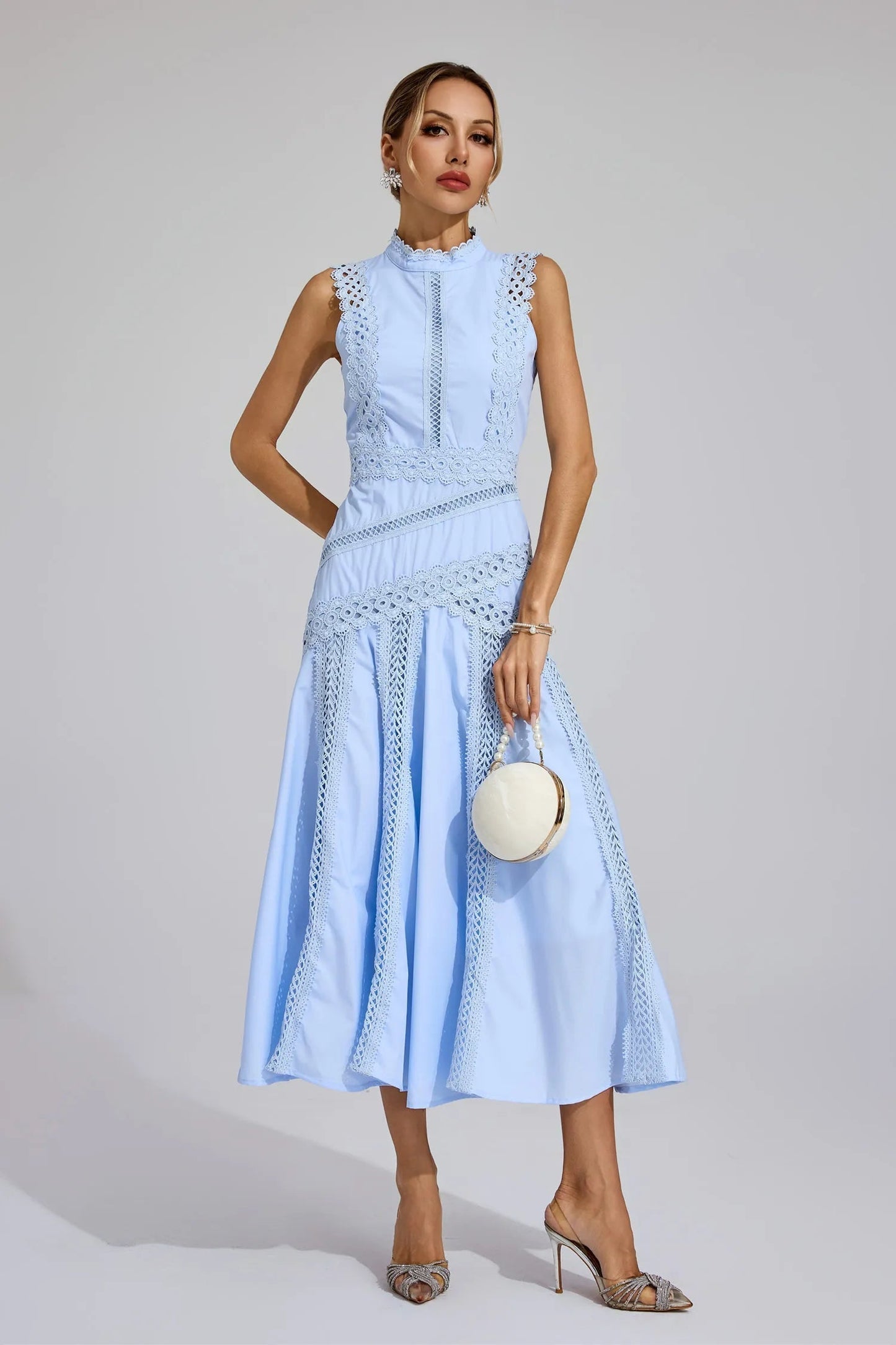 Women’s Lace Dress | Elegant Sleeveless Design | Timeless Evening Style
