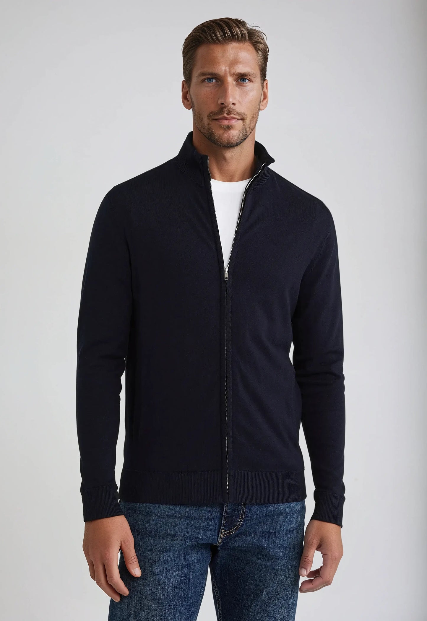 Men’s Zip Sweater | High Neck Comfort | Modern Casual Style