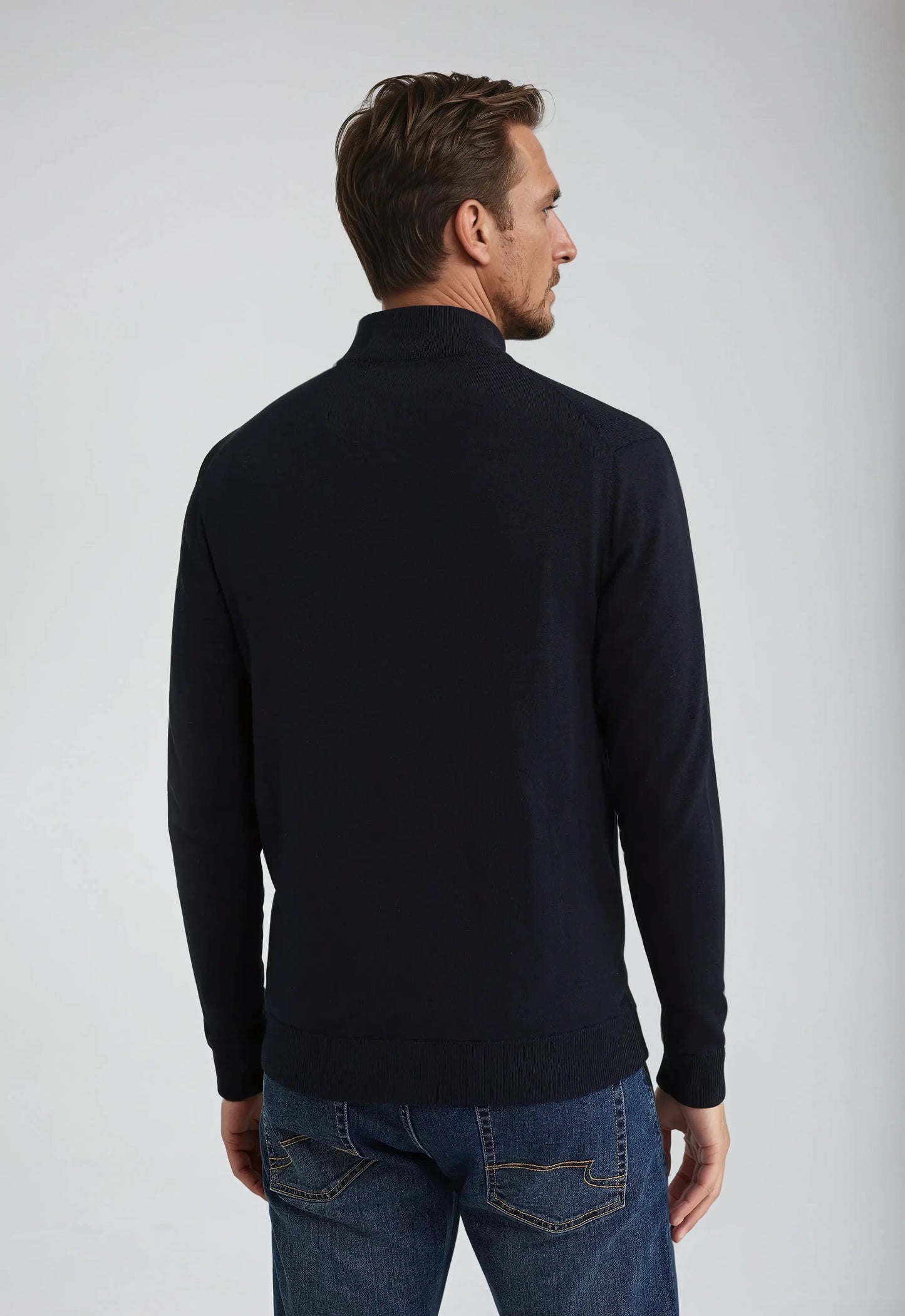 Men’s Zip Sweater | High Neck Comfort | Modern Casual Style