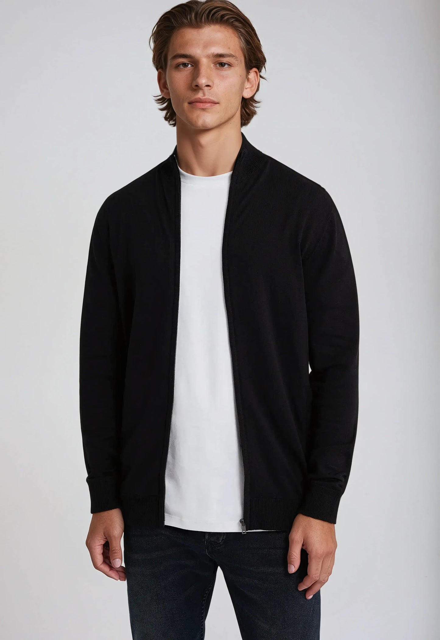 Men’s Zip Sweater | High Neck Comfort | Modern Casual Style