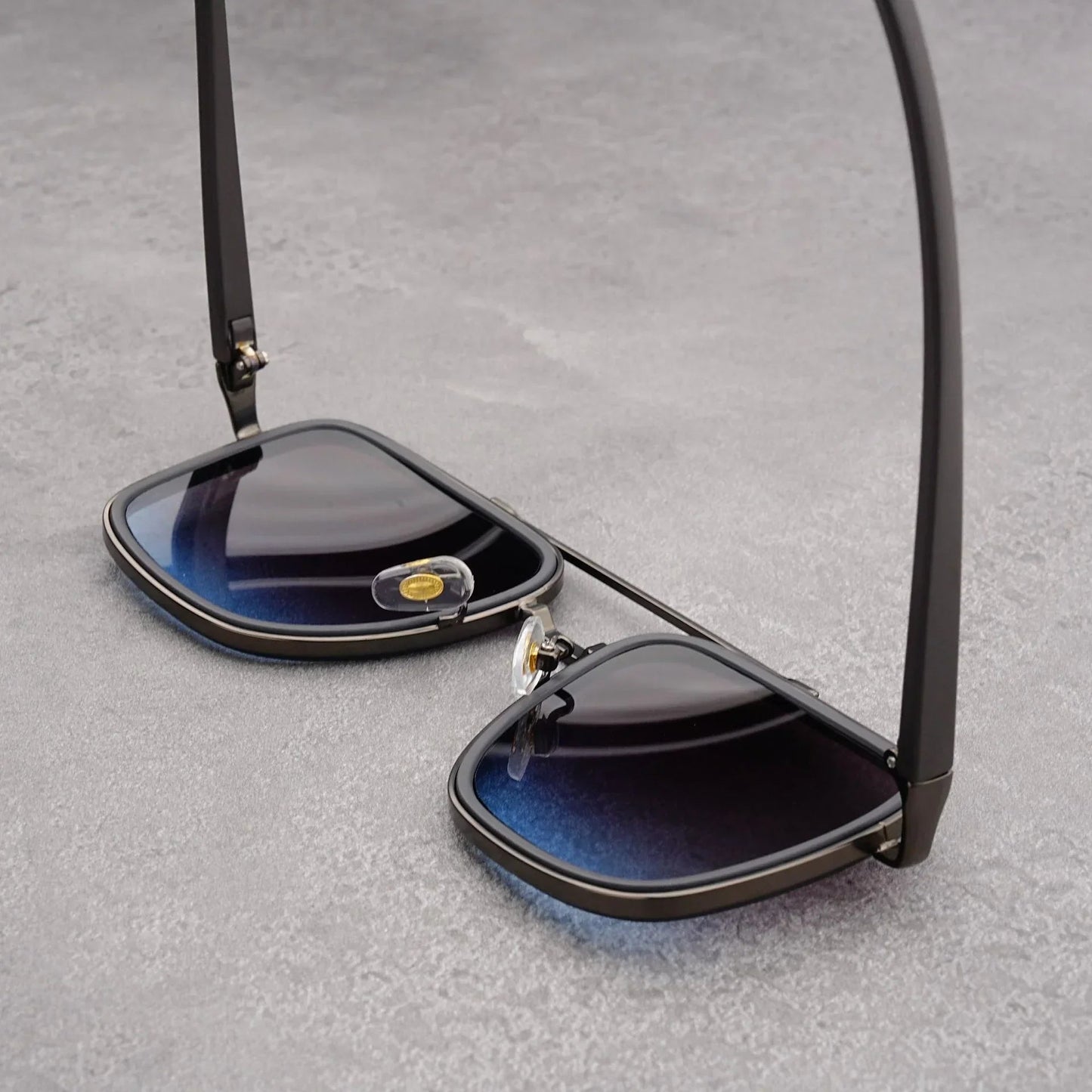 Rowan | Unisex Vintage Square Sunglasses